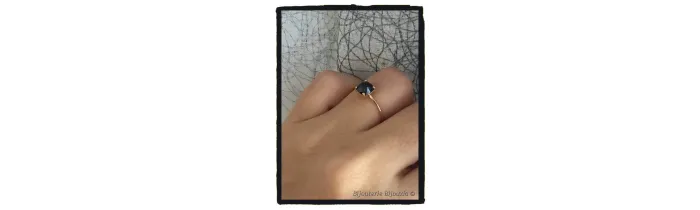 Bague Solitaire Carré Zirconium NOIR Plaqué or 18 CARATS