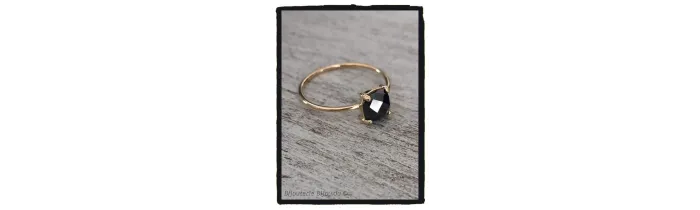 Bague Solitaire Carré Zirconium NOIR Plaqué or 18 CARATS