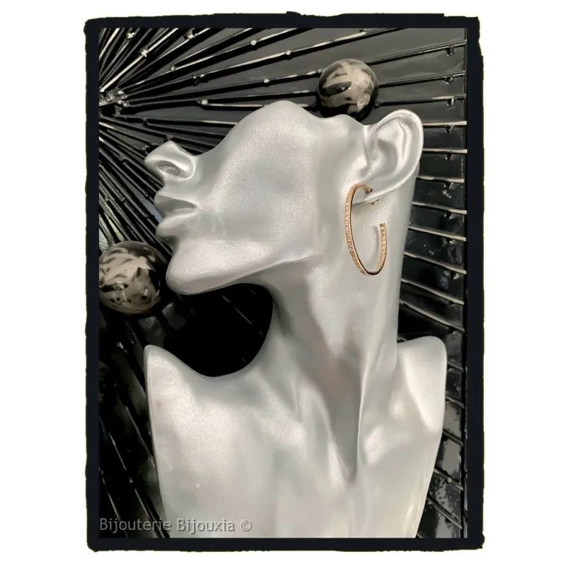Boucles D'oreilles Créoles Ouvertes – Cristaux Multicolores, Plaqué Or 18 Carats – Neuves Avec étiquettes, Marque Bijouxia
