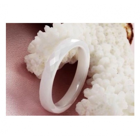 Bague Ronde Facettée 3MM En Céramique Blanche Taille 60