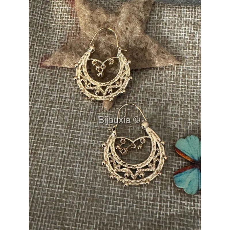 Boucles D'oreilles Créoles Pendantes Savoyarde Plaqué Or - Zircon - ROSANTINE, Neuf Avec étiquettes
