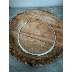 Collier Ras-de-Cou Semi-Rigide Maille Oméga 45CM En Acier Inoxydable