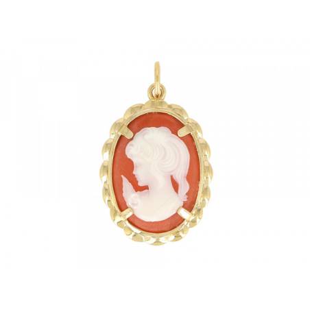 Pendentif Symbole camée femme armature en plaqué or 18 carats 750/000