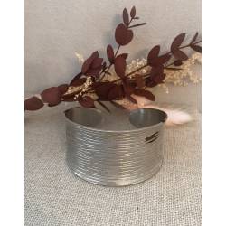 Bracelet jonc manchette motifs striés en acier inoxydable argenté