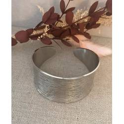 Bracelet jonc manchette motifs striés en acier inoxydable argenté