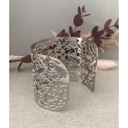 Bracelet jonc manchette large motifs arabesques ajourés en acier inoxydable
