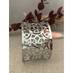Bracelet jonc manchette ouvert motifs ajourés en acier inoxydable argenté