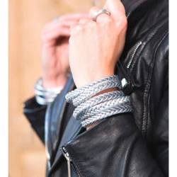 Bracelet véritable jonc bouddhiste tressé couleur argentée