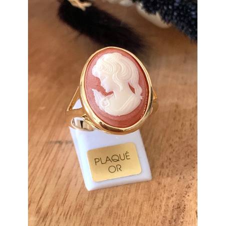 Bague Camée rouge cornaline armature lisse en plaqué or 18 carats 750/000