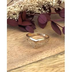 Bague Ajourée Ciselée Forme V En Plaqué or 18 CARATS 750/000
