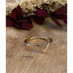 Bague Symbole Triangle Forme V En Plaqué Or 18 Carats 750/1000 Tailles 50 à 60