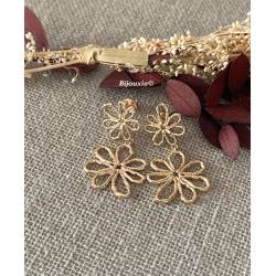 Boucles D'oreilles double fleurs ajourées pendantes En Plaqué Or 18 Carats