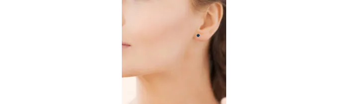 Boucles D'oreilles Puces Cz Saphir 4MM Plaqué Or 18 carats
