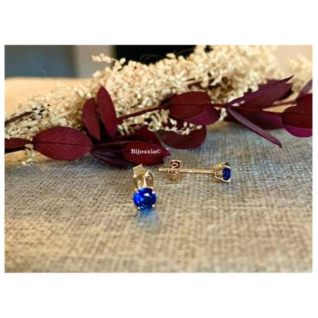 Boucles D'oreilles Puces Cz Saphir 4MM Plaqué Or 18 carats