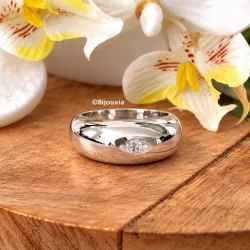 Bague Jonc Bombée Solitaire Zirconium En Plaqué Argent 925/000 12MICRONS Rhodié
