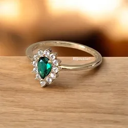Bague Marquise Cristal Vert Émeraude Zirconium En Plaqué Or 18 Carats 750/000