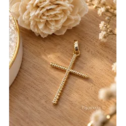 Collier Chaîne Et Pendentif Croix Fil Torsadé En Plaqué Or 18 Carats 750/000